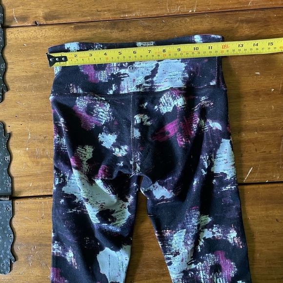 Lululemon Wunder Under Crop III Kara Blossom Multi leggings Size 4 - Picture 10 of 11